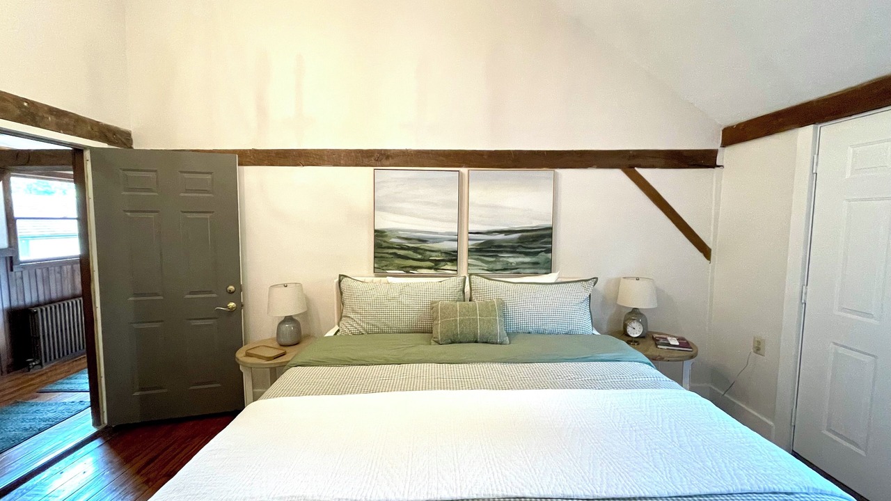Photo of Bedroom in Blooming Glen