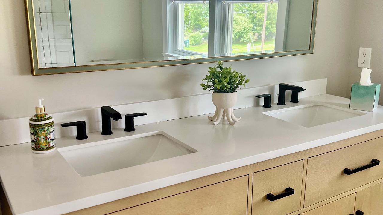 Photo of Bathroom in Orient Point