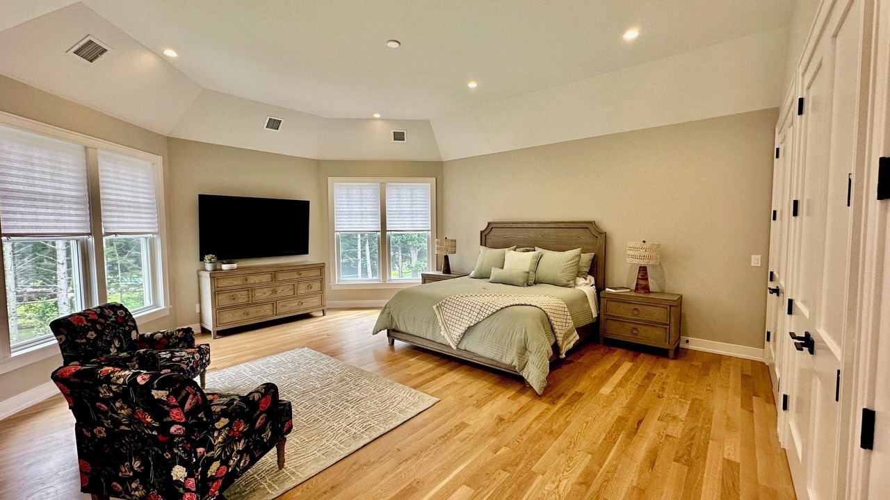 Photo of Bedroom in Orient Point