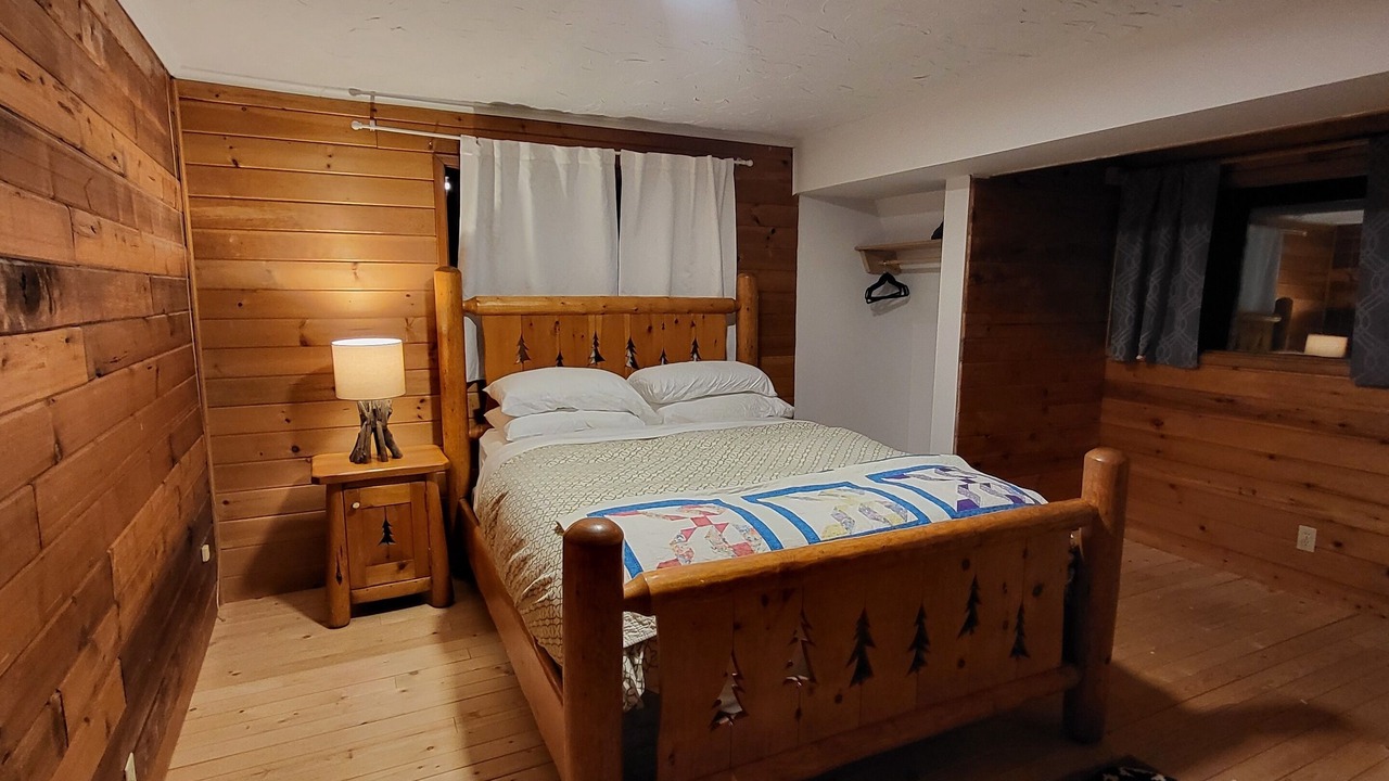 Photo of Bedroom in Salmo