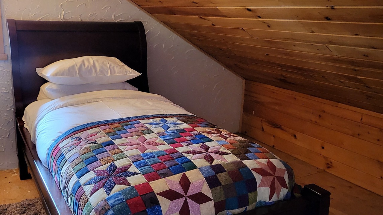 Photo of Bedroom in Salmo
