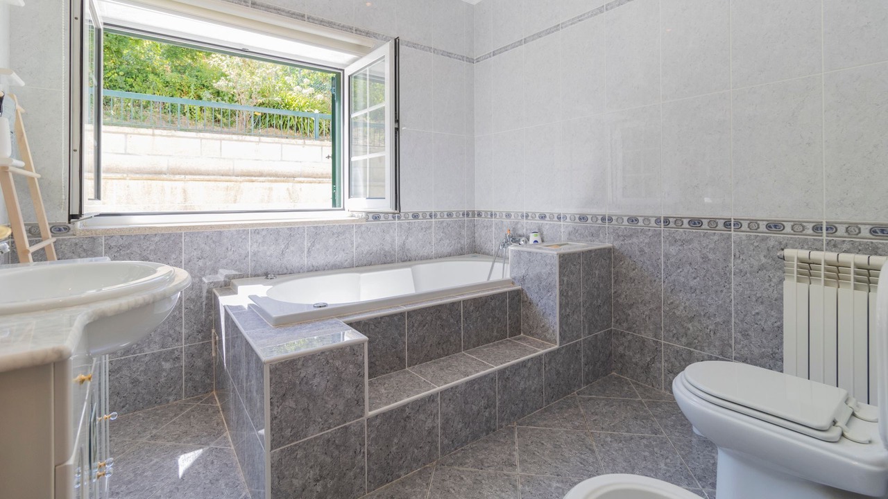 Photo of Bathroom in Molares