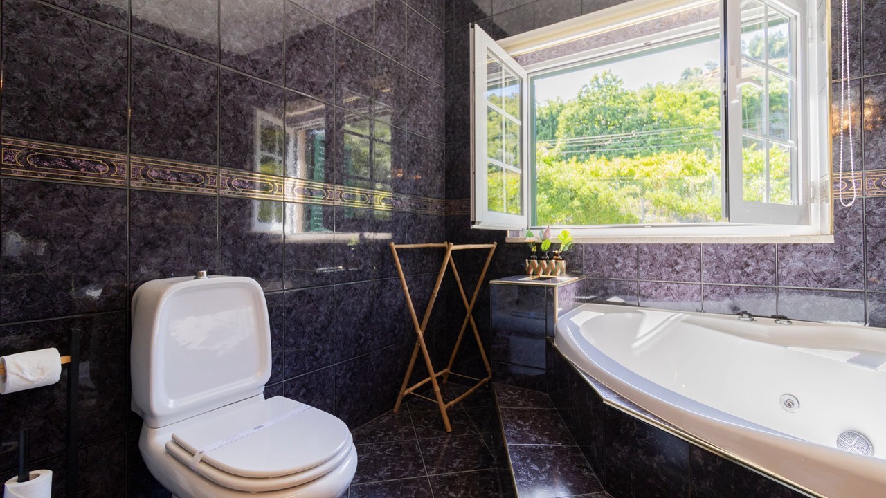 Photo of Bathroom in Molares