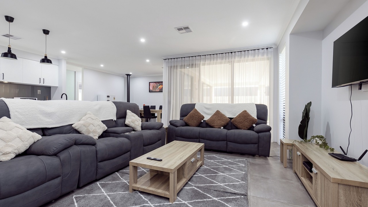 Photo of Livingroom in Dawesville