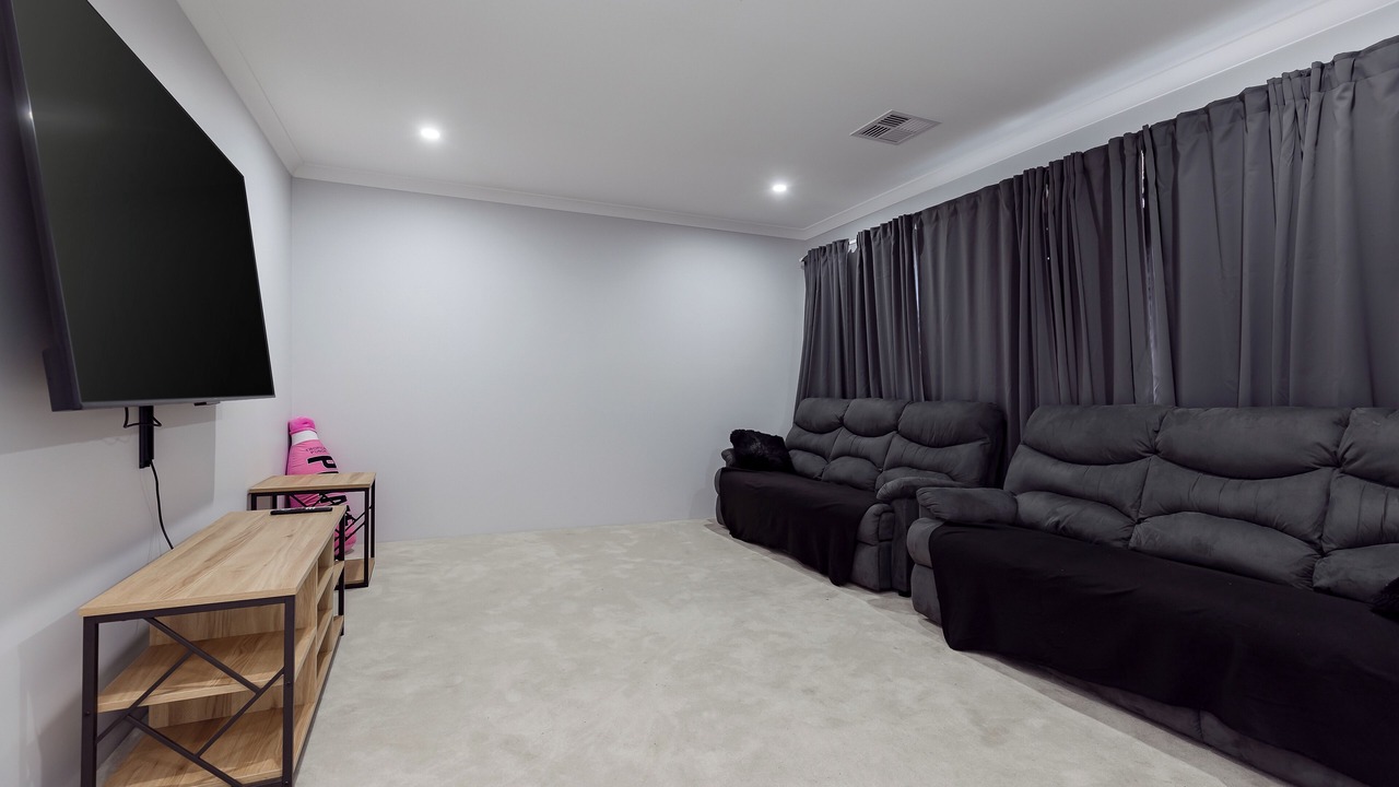 Photo of Livingroom in Dawesville
