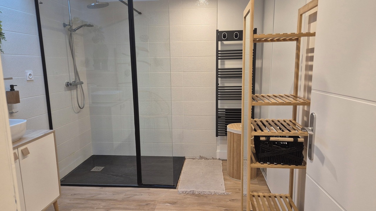 Photo of Bathroom in Escoville