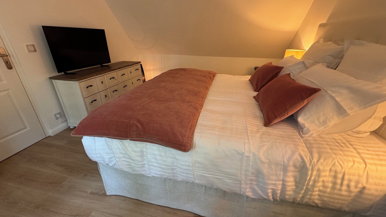 Photo of Bedroom in Versailles