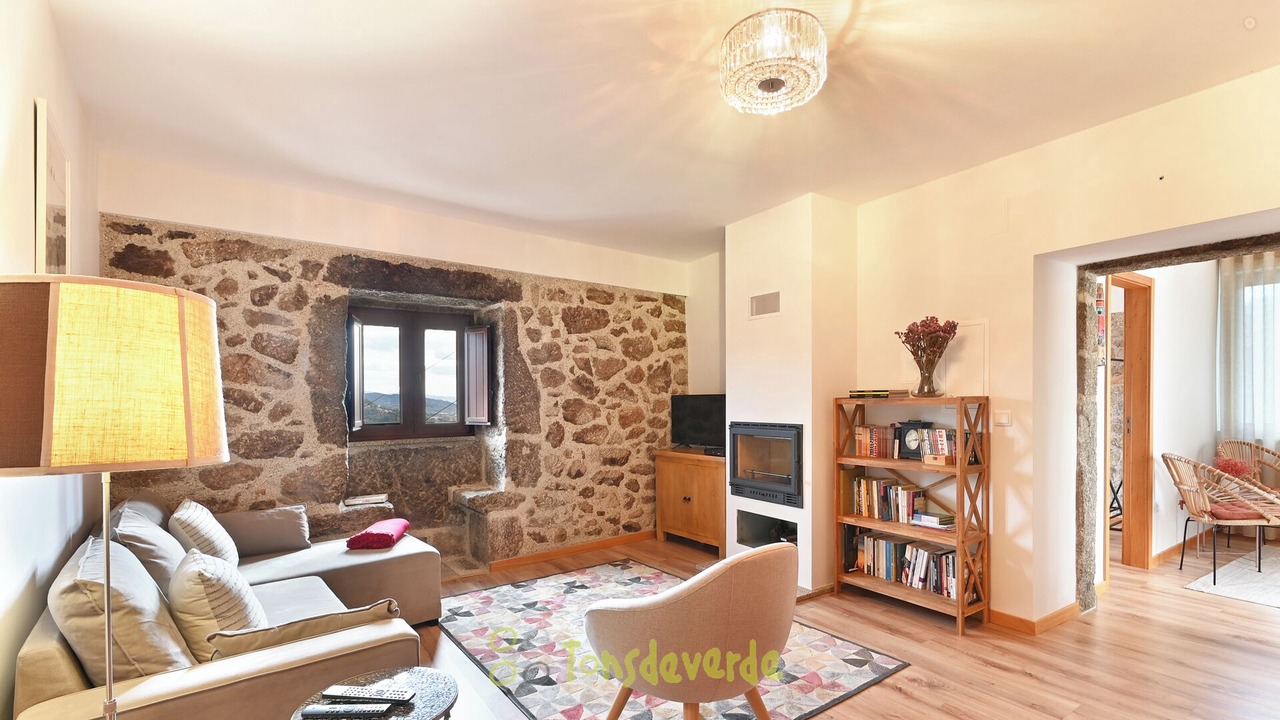 Photo of Livingroom in Pico