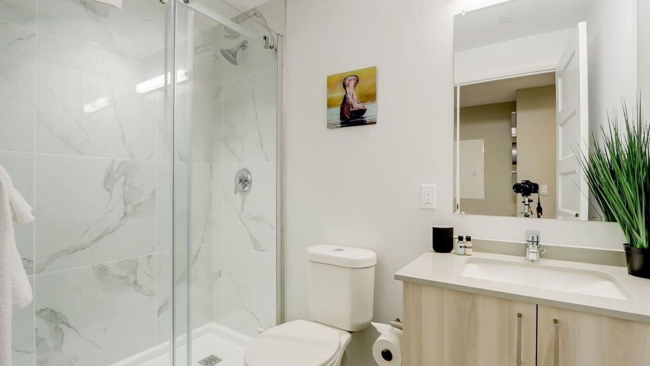 Photo of Bathroom in Byward Market - Parliament Hill