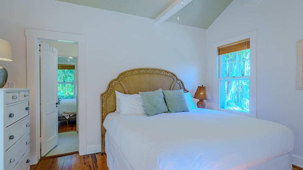 Photo of Bedroom in Indian Beach Sapphire Shores