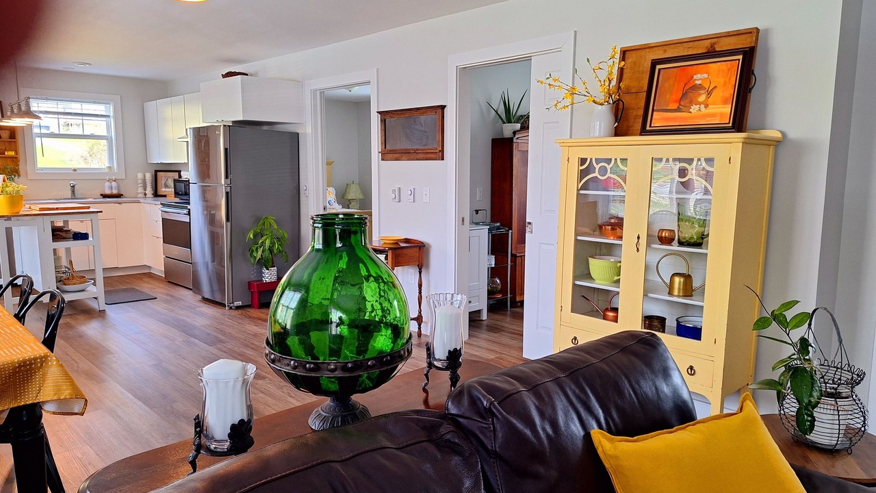 Photo of Livingroom in Mahone Bay