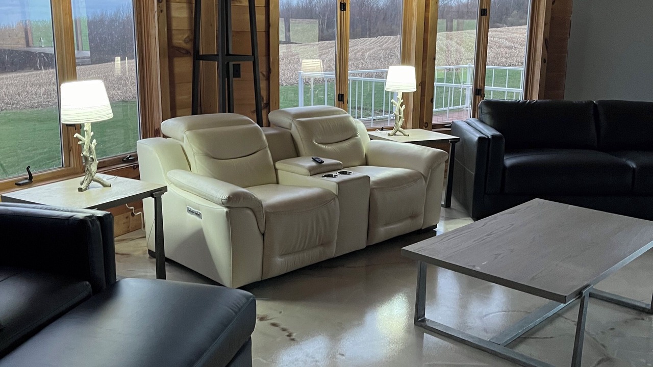 Photo of Livingroom in Conesus