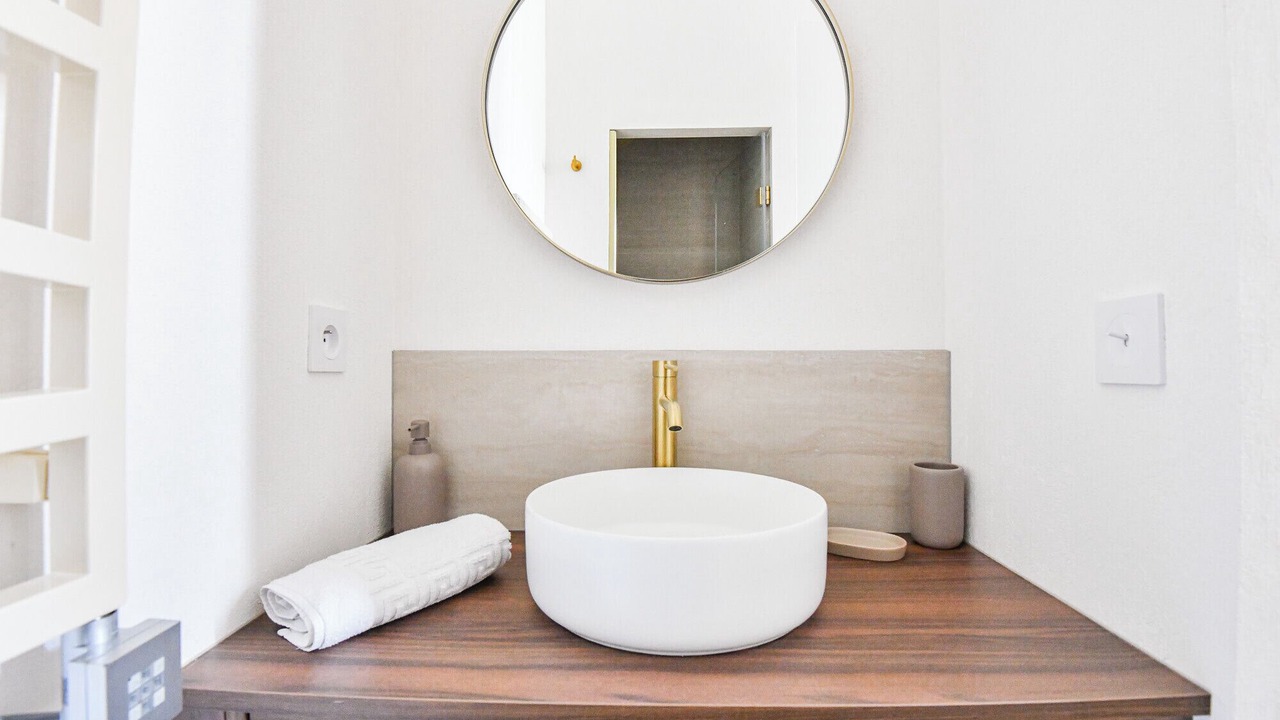 Photo of Bathroom in Opera