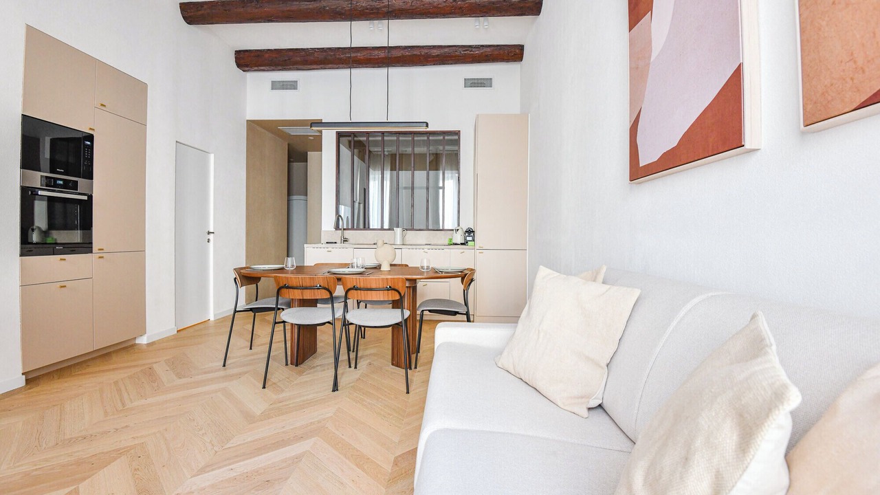 Photo of Livingroom in Opera