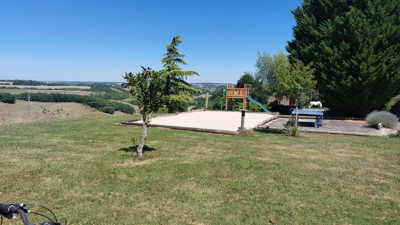 Photo of Outdoor in Salerm