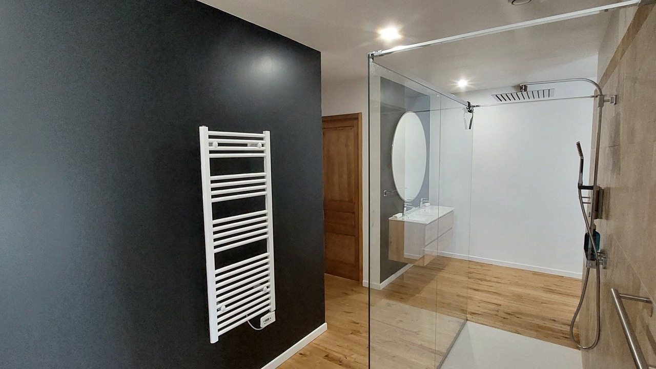 Photo of Bathroom in Salerm