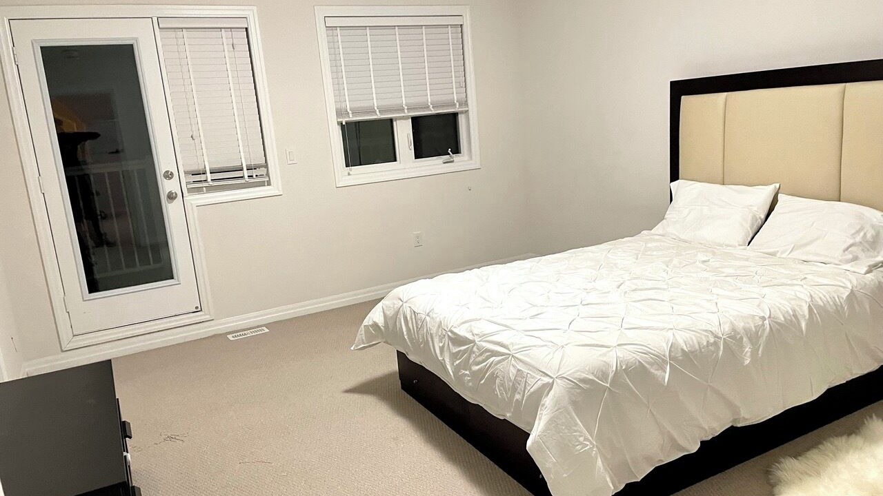 Photo of Bedroom in Lakeview