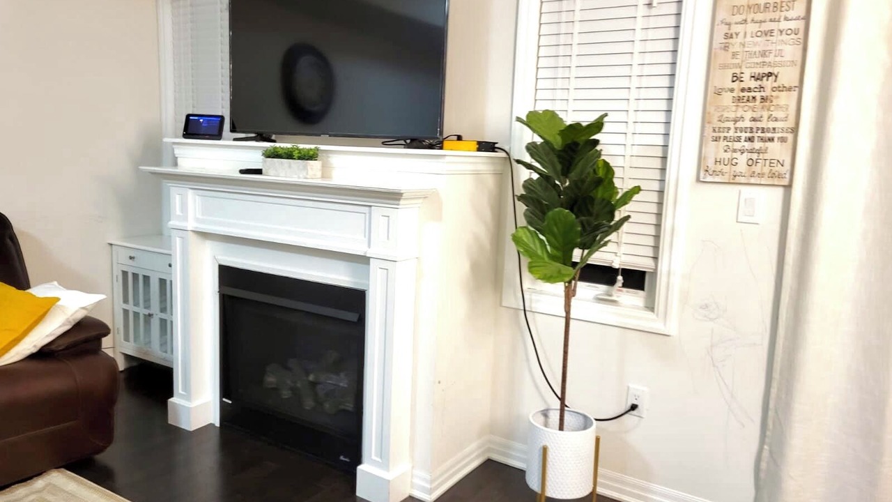 Photo of Livingroom in Lakeview
