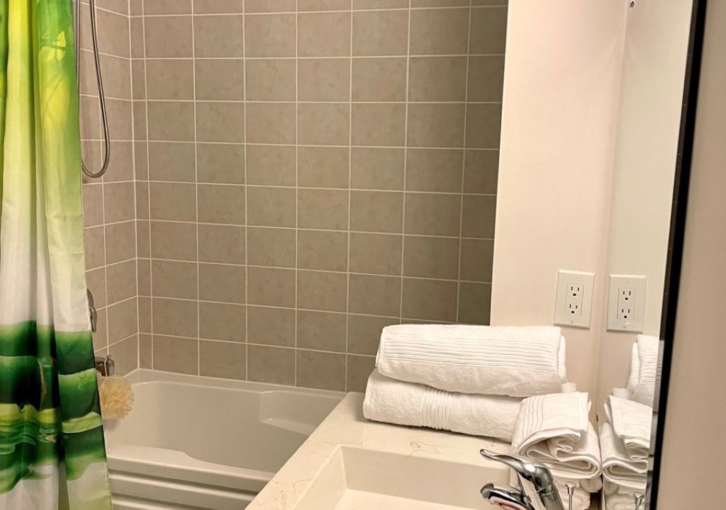 Photo of Bathroom in Lakeview