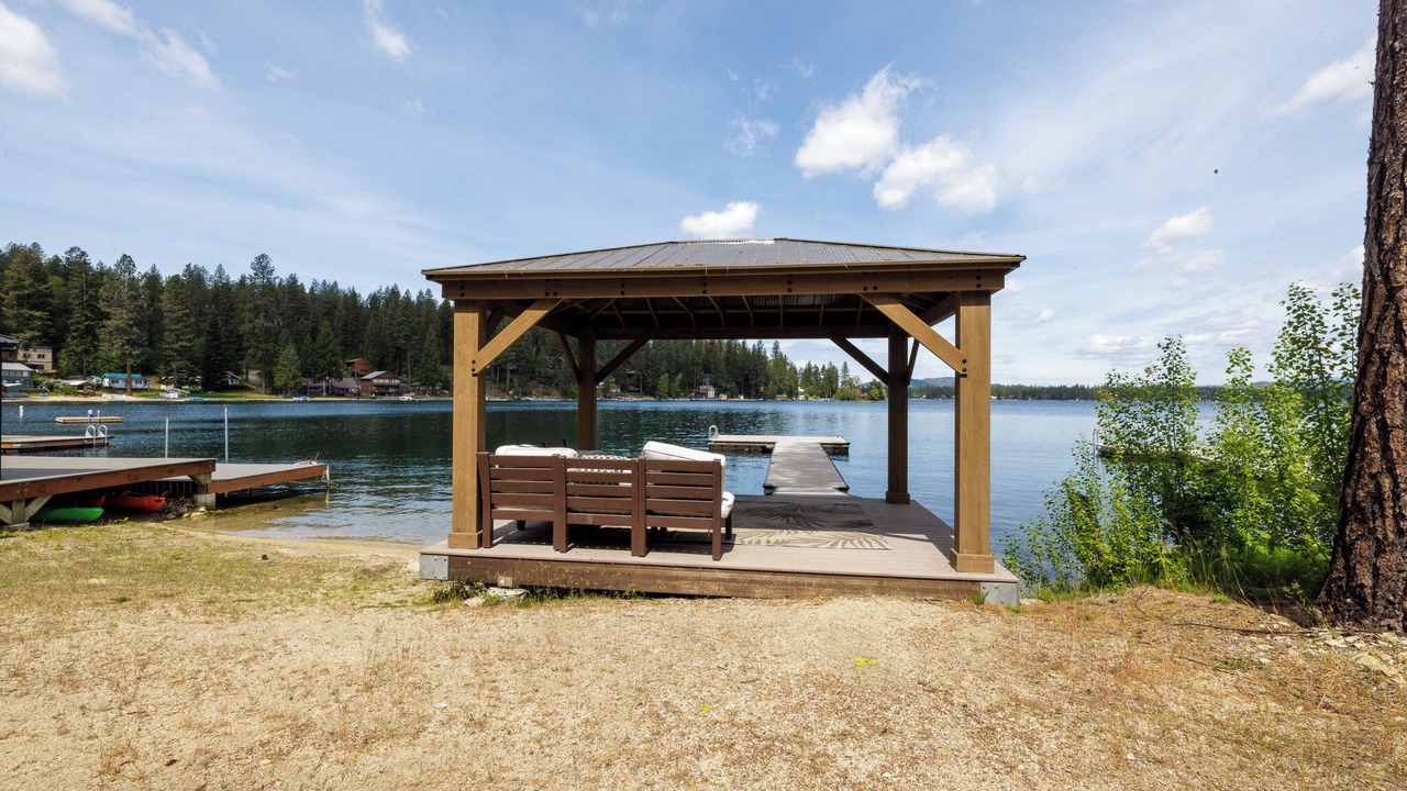 Photo of Outdoor in Loon Lake
