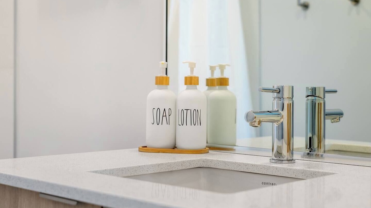 Photo of Bathroom in Connaught