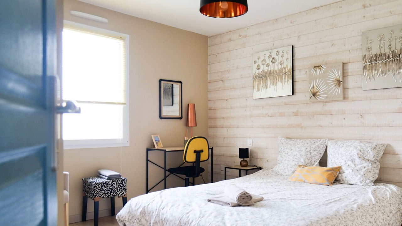 Photo of Bedroom in Brem Sur Mer