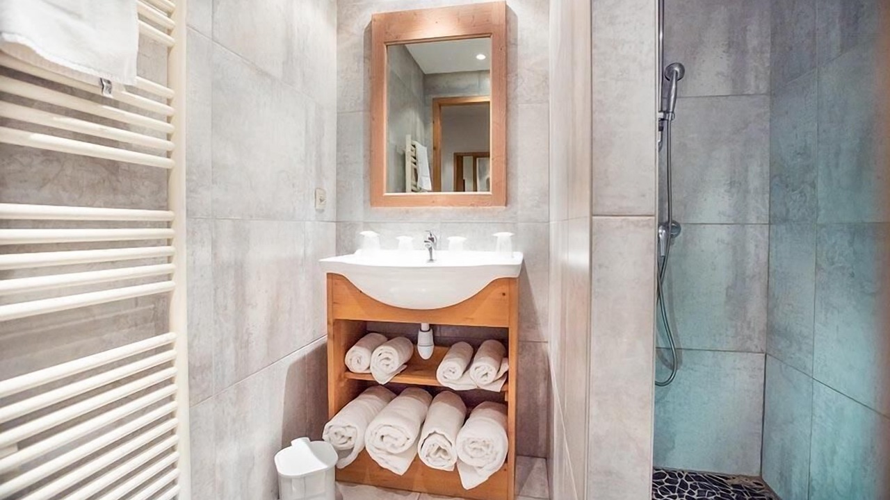 Photo of Bathroom in Les Almes