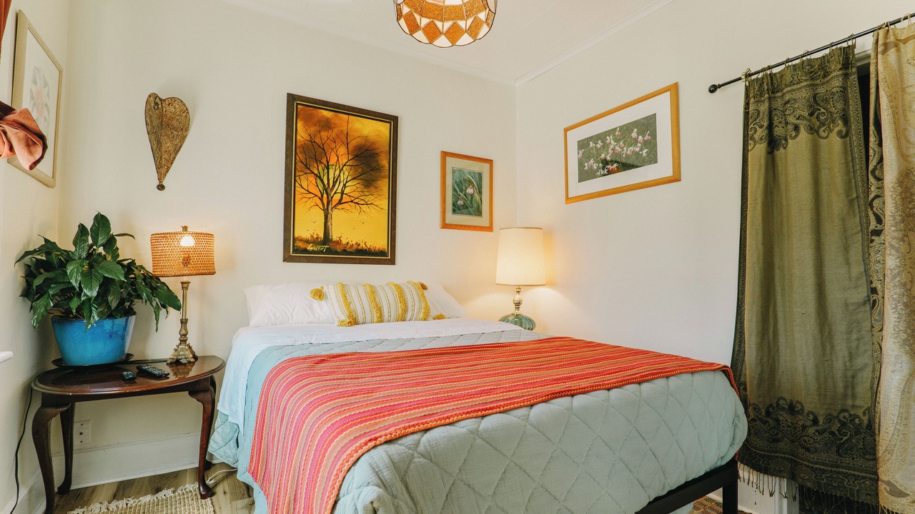 Photo of Bedroom in Manitowoc