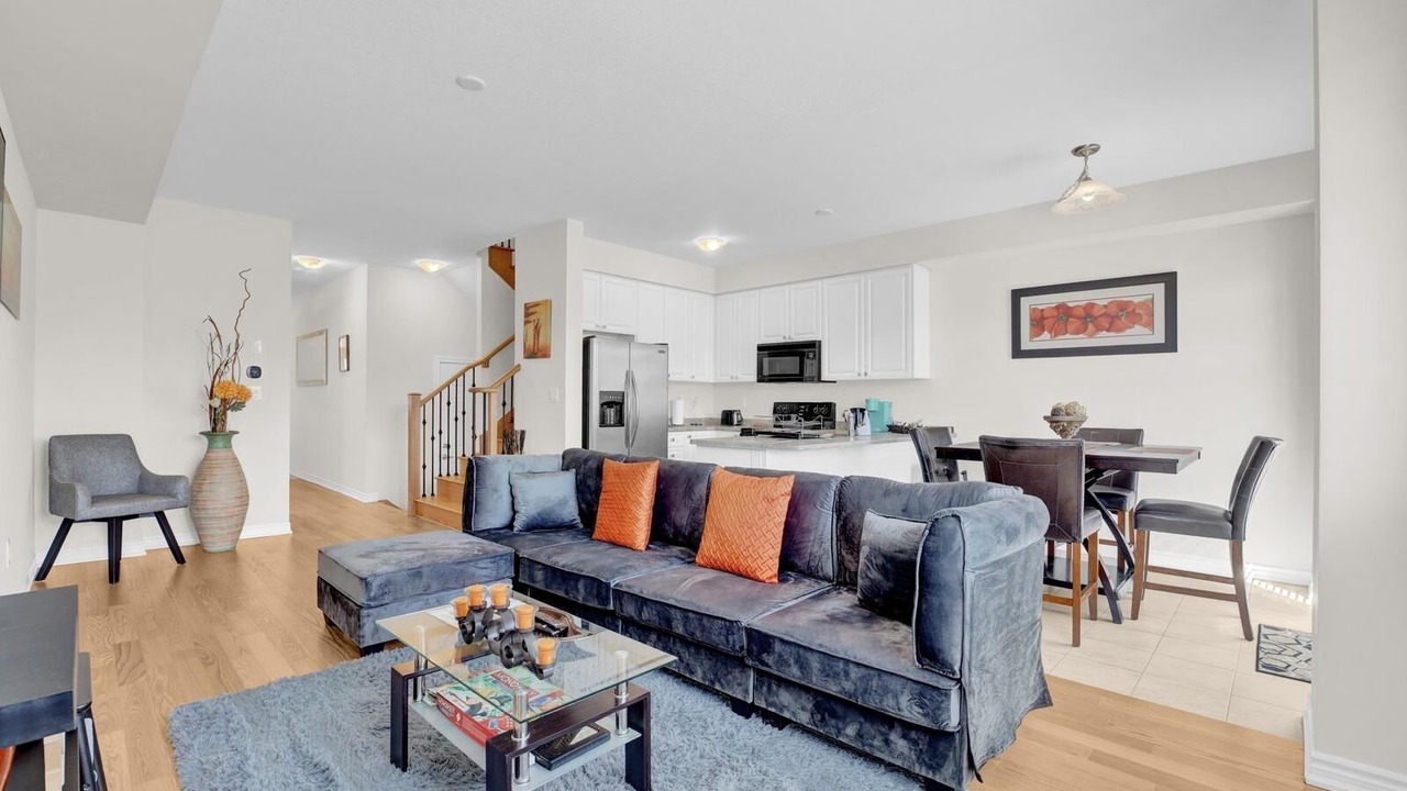 Photo of Livingroom in Thorold