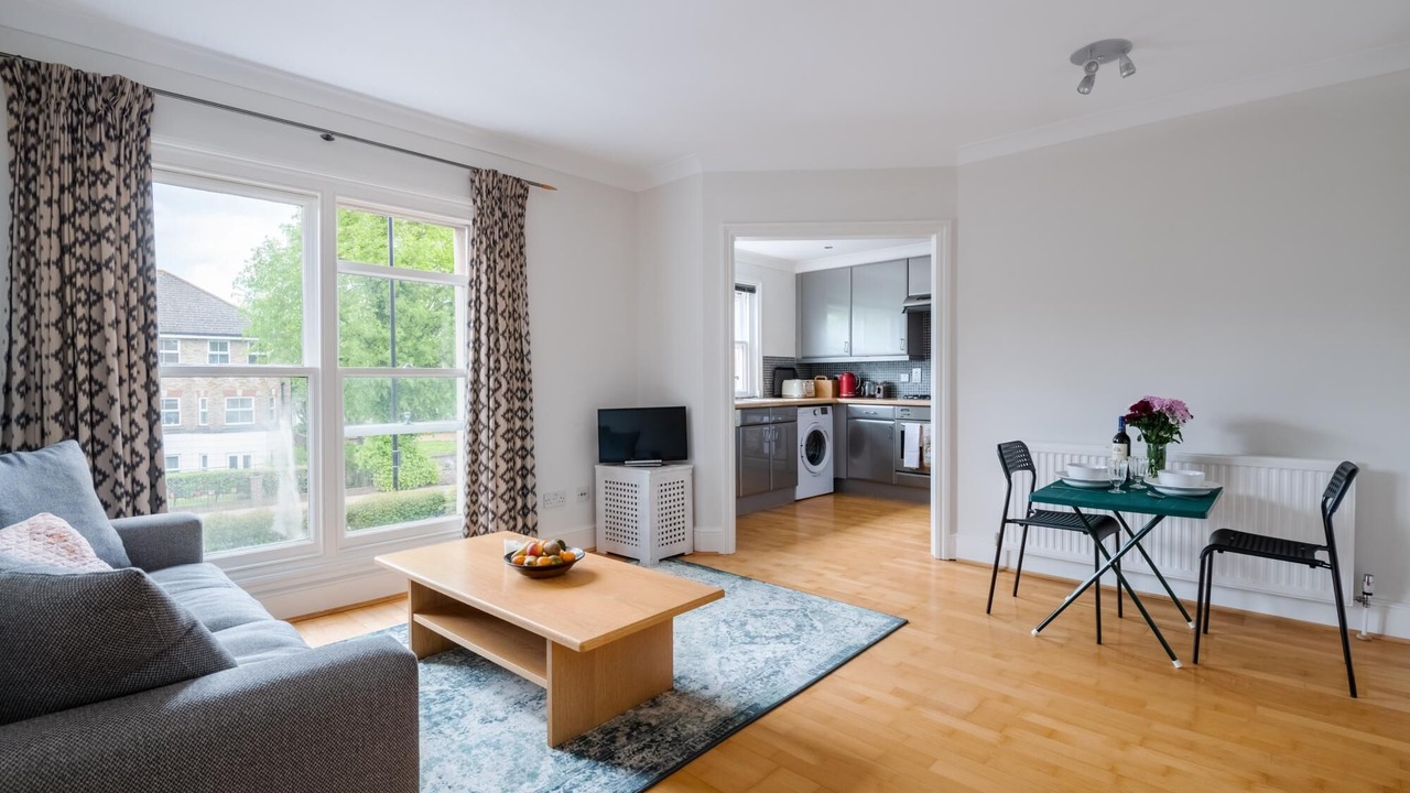 Photo of Livingroom in East Putney