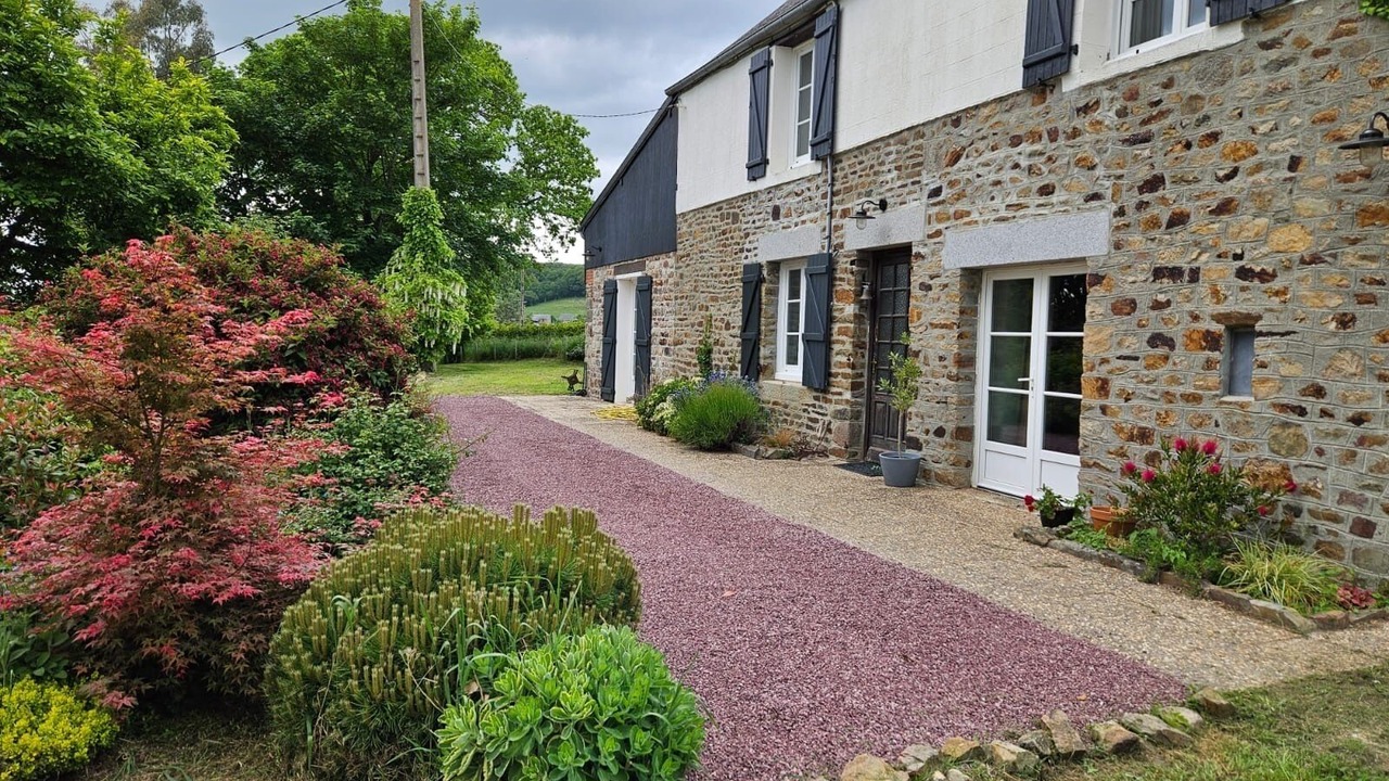 Photo of Outdoor in Landelles-et-Coupigny