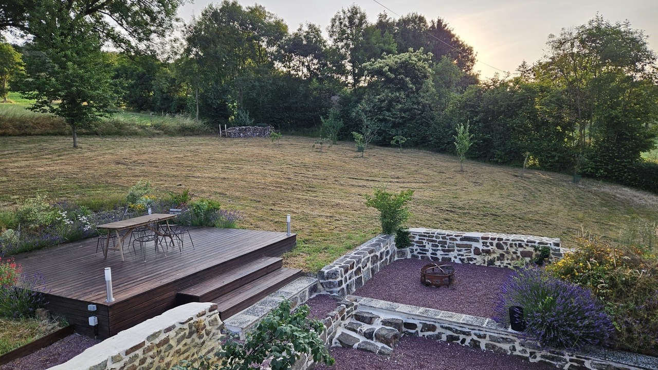 Photo of Outdoor in Landelles-et-Coupigny