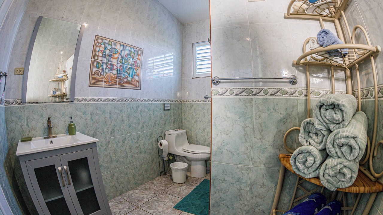 Photo of Bathroom in Pole Ojea