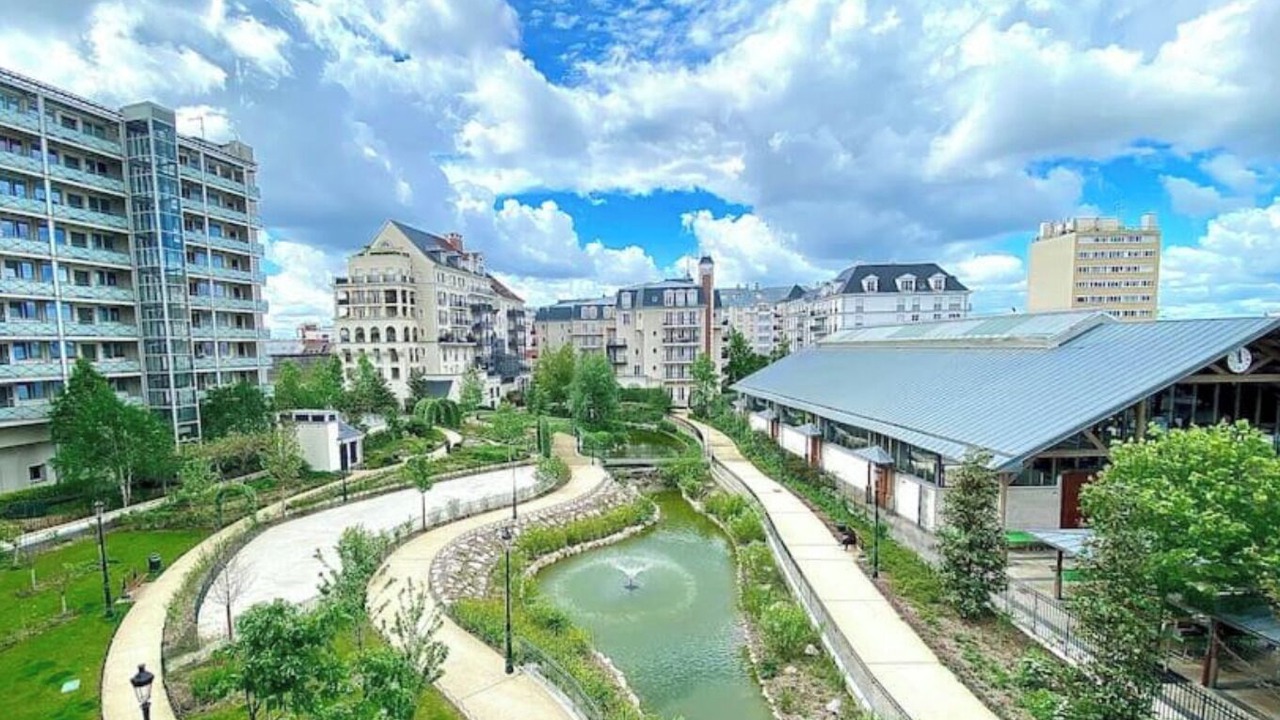 Photo of Outdoor in Puteaux