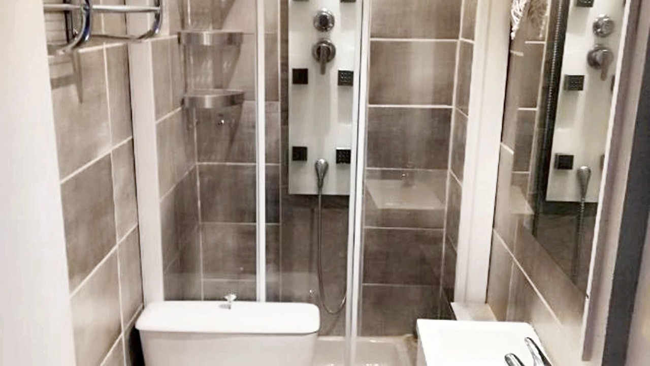Photo of Bathroom in Puget-Theniers