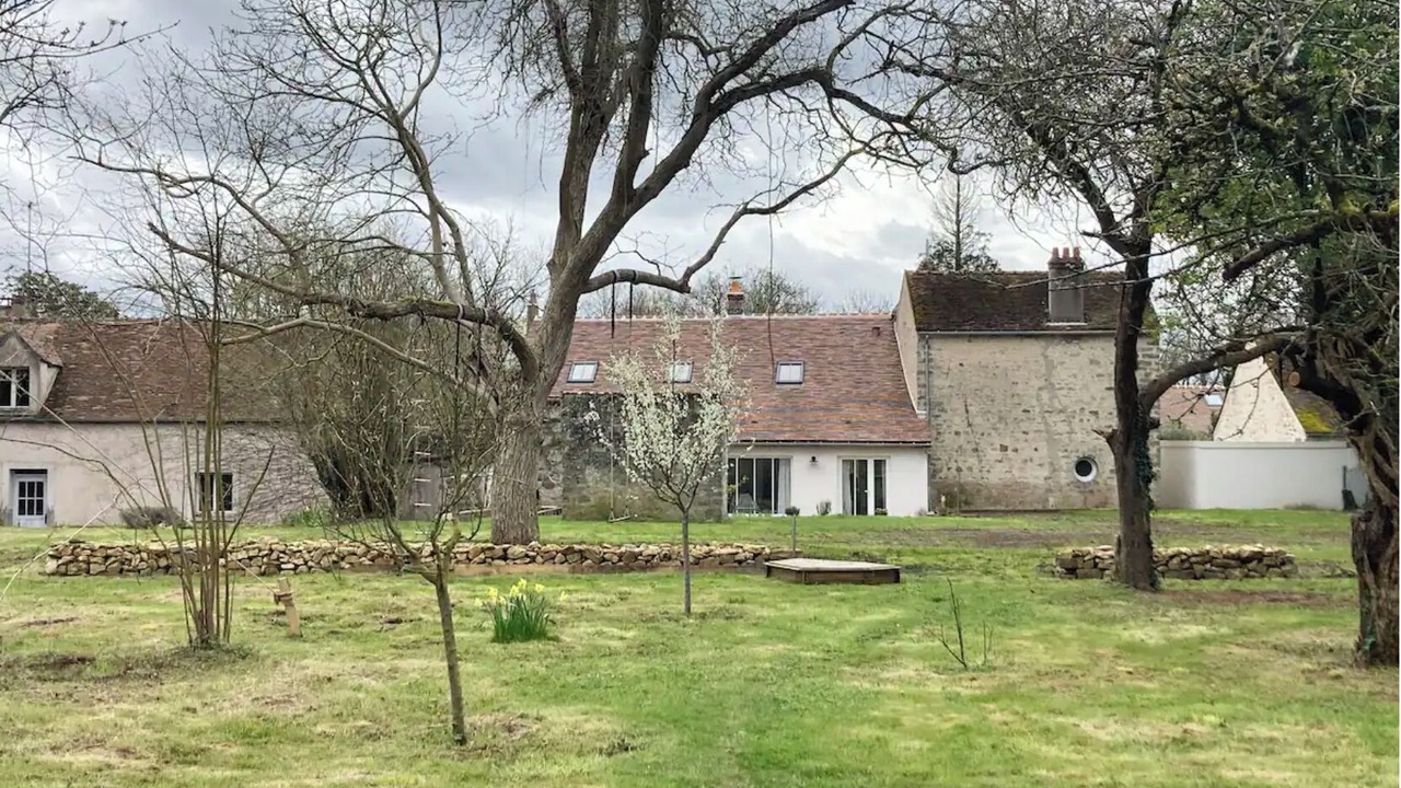 Photo of Outdoor in Recloses