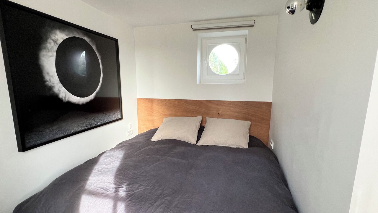Photo of Bedroom in Recloses