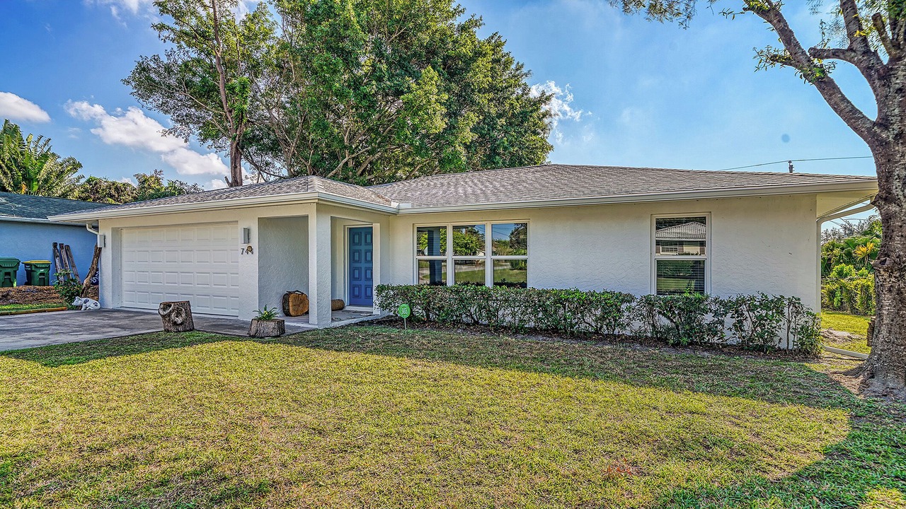 Photo of Outdoor in Indian Beach Sapphire Shores