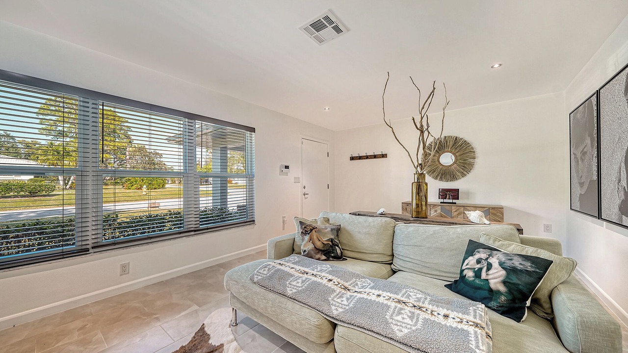 Photo of Livingroom in Indian Beach Sapphire Shores