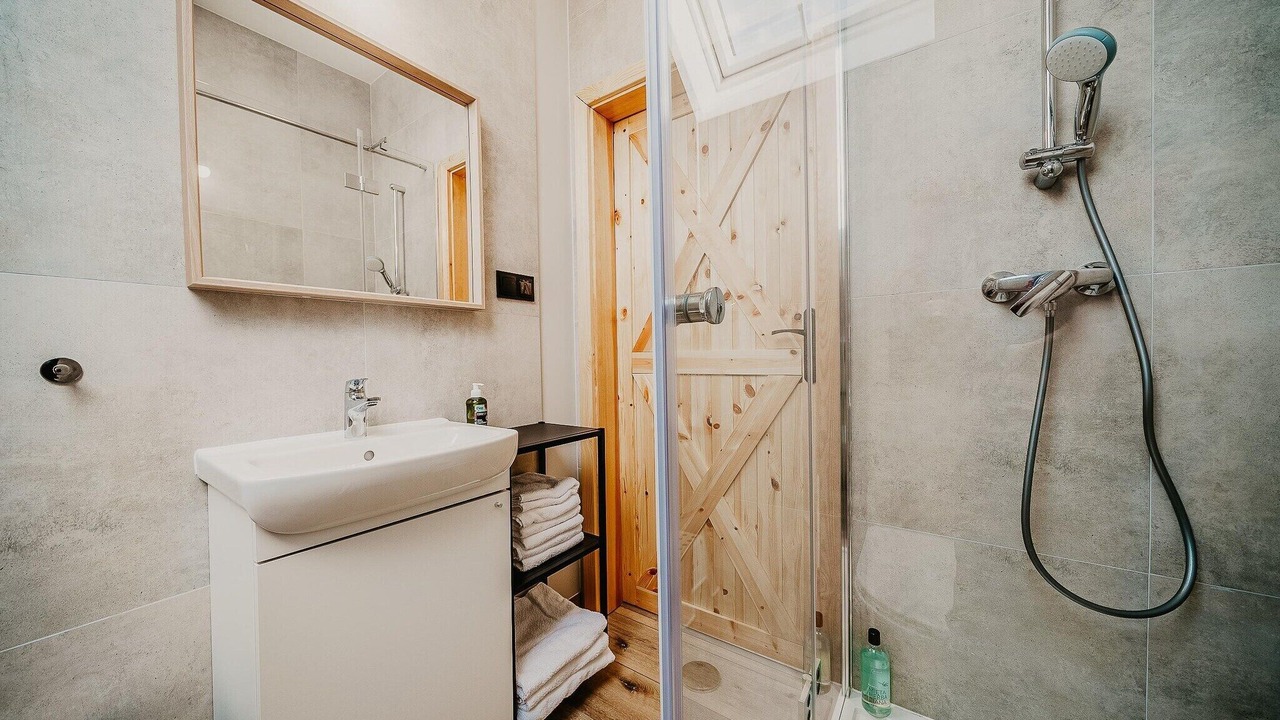 Photo of Bathroom in Nadole
