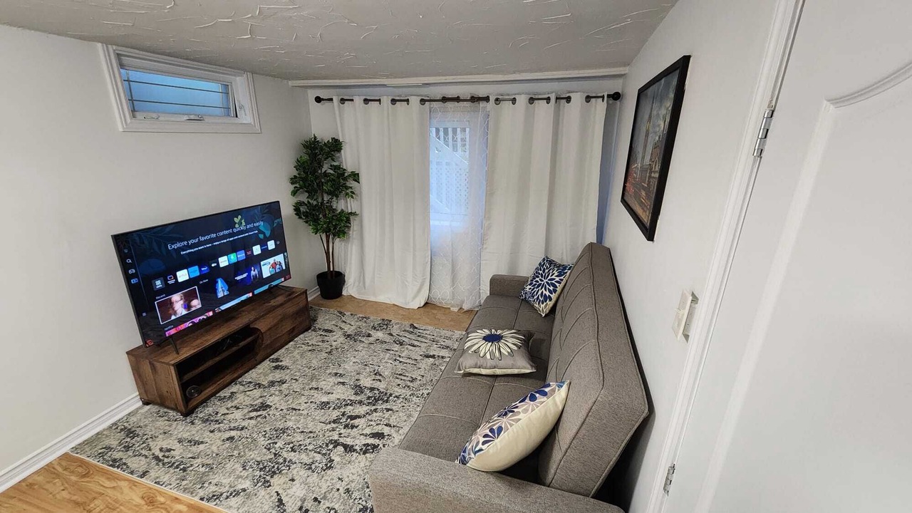 Photo of Livingroom in District Saint - Raymond - Vanier
