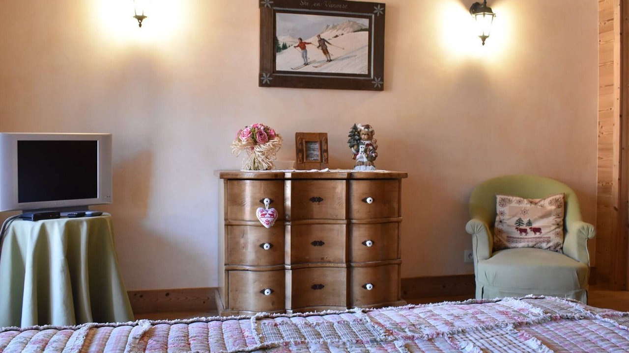 Photo of Bedroom in Meribel Centre