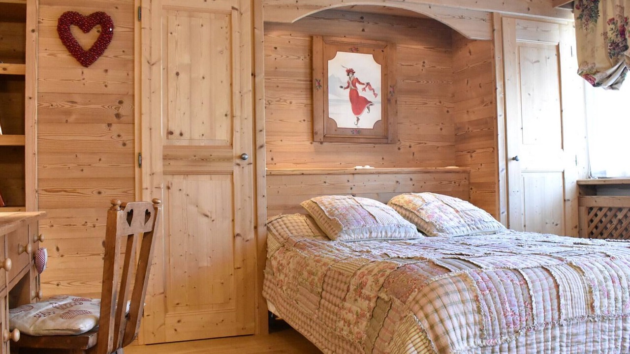 Photo of Bedroom in Meribel Centre