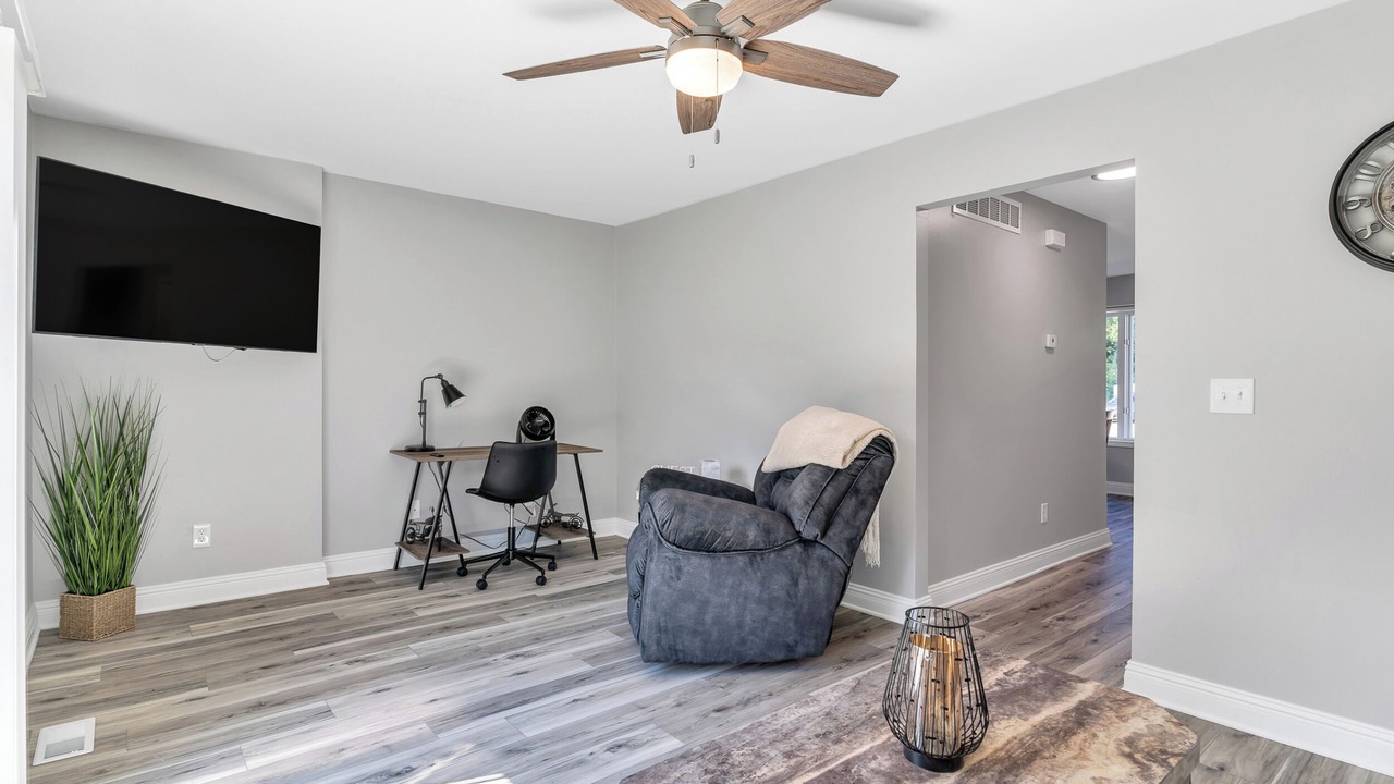 Photo of Bedroom in Holly