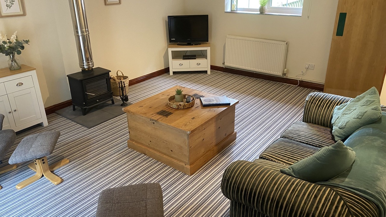 Photo of Livingroom in Alton