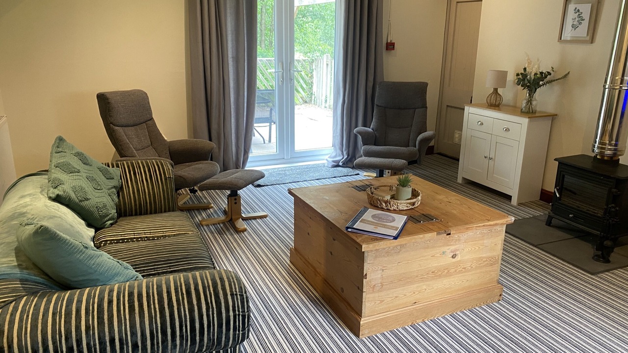 Photo of Livingroom in Alton