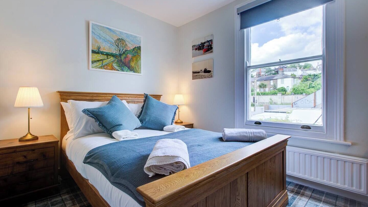 Photo of Bedroom in Leigh-on-Sea
