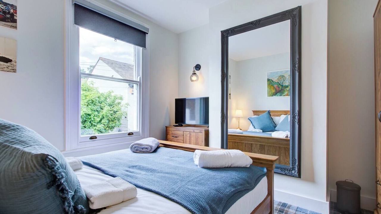 Photo of Bedroom in Leigh-on-Sea