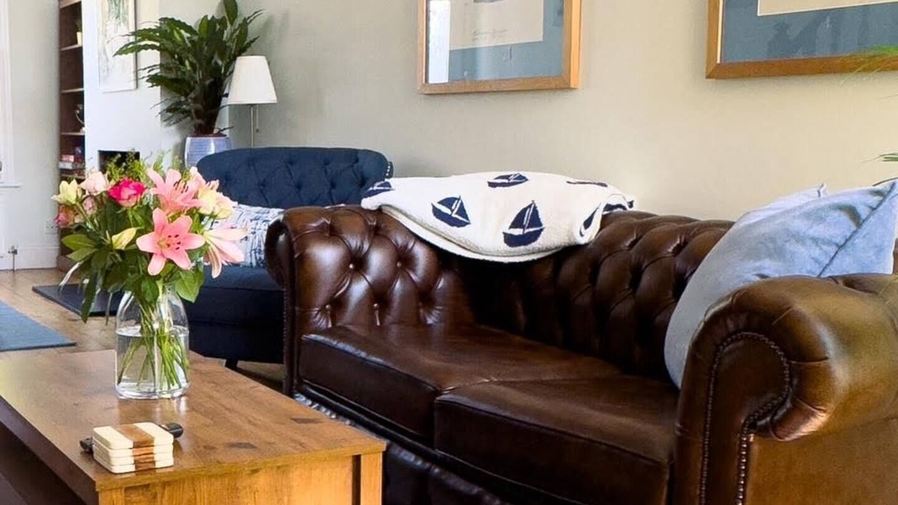 Photo of Livingroom in Leigh-on-Sea