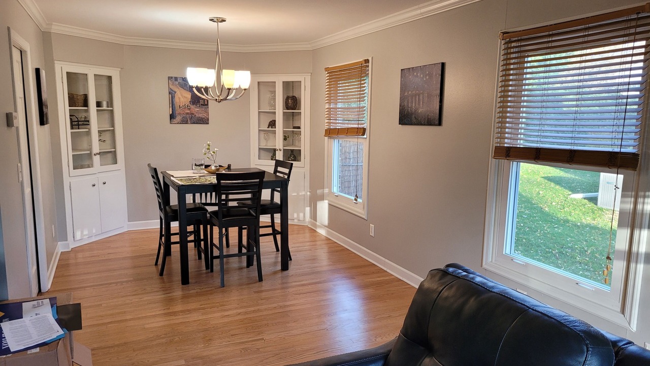 Photo of Livingroom in Brookfield